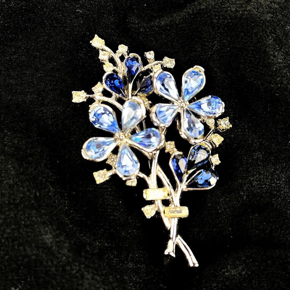 Vintage Crown Trifari Alfred Philippe Blue Rhinestone Flower Bouquet Brooch Pin
